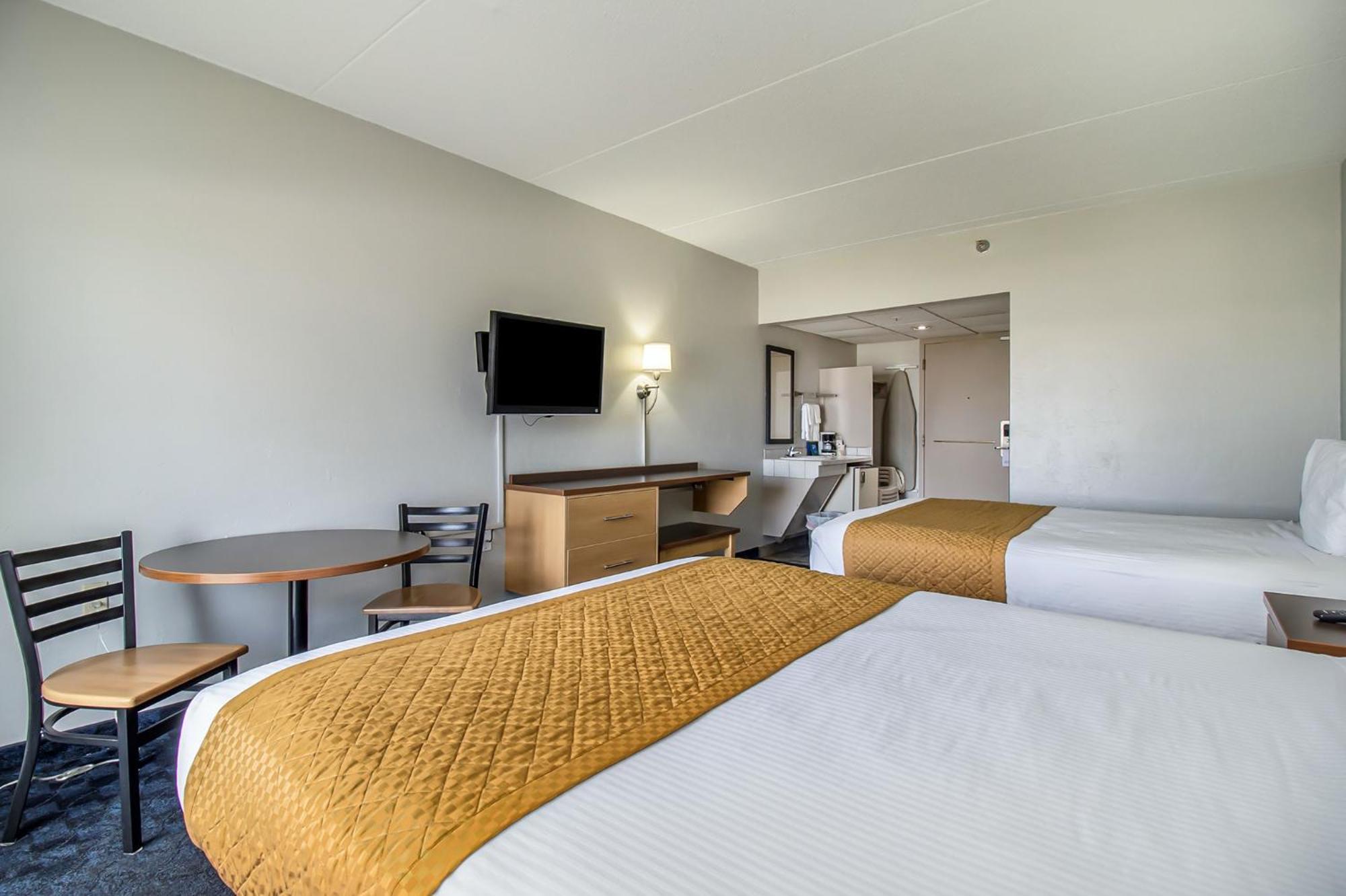 Dunes Waterfront Resort 미어스 외부 사진