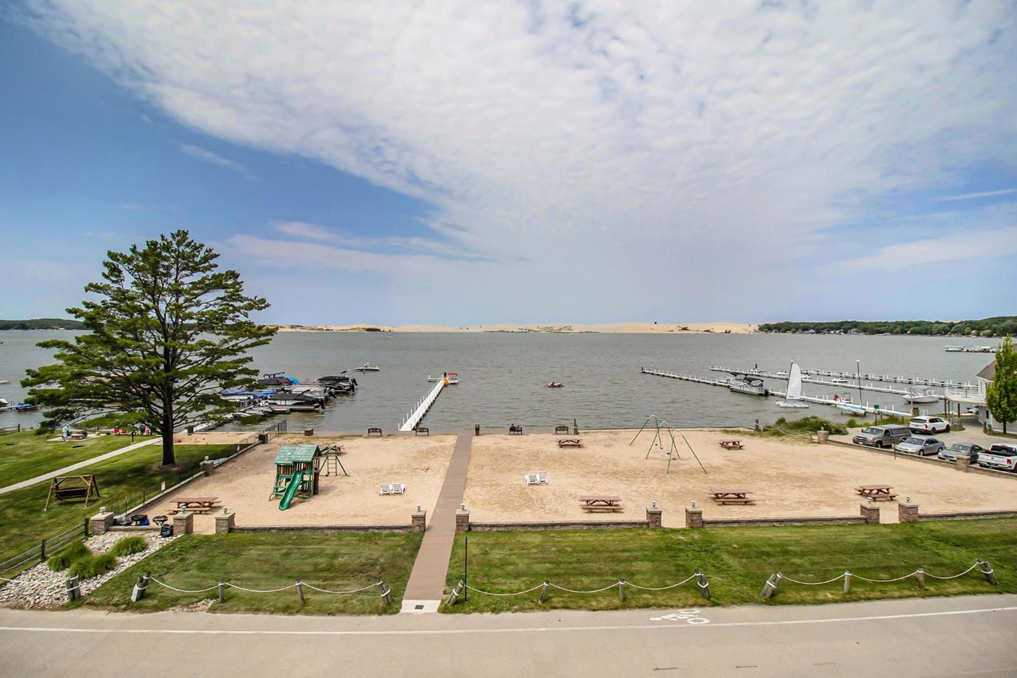 Dunes Waterfront Resort 미어스 외부 사진