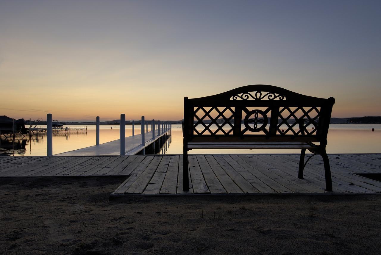 Dunes Waterfront Resort 미어스 외부 사진