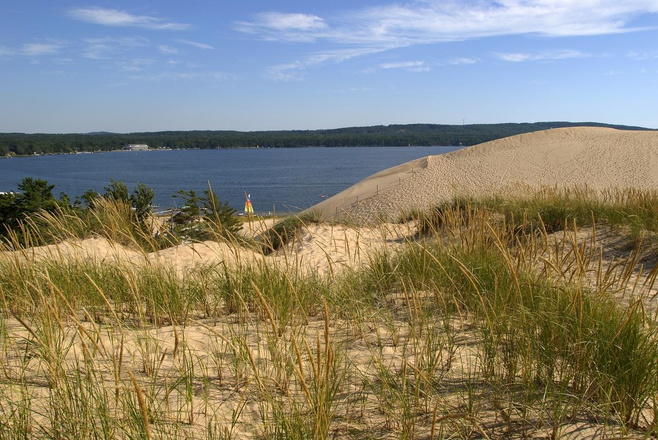 Dunes Waterfront Resort 미어스 외부 사진